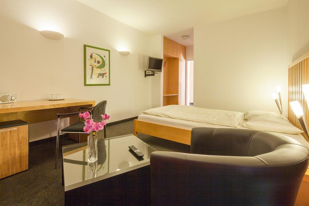 Hotel Bon Prix Fischenich Kamer foto